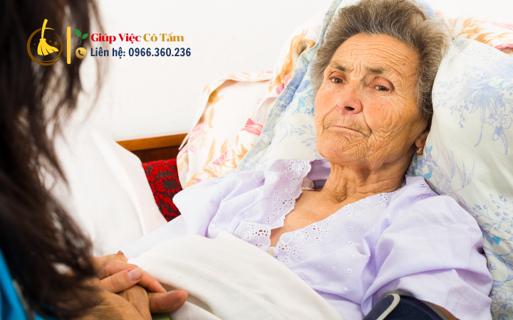 Kinh nghiệm chăm sóc người già bệnh nặng tại giường.