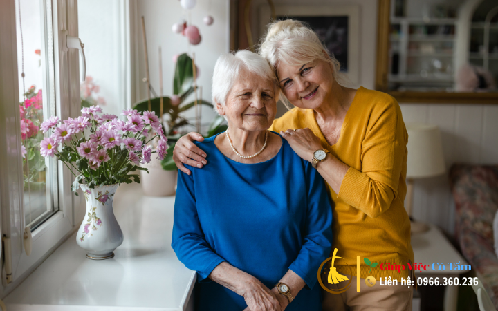 Chi phí thuê người chăm sóc người cao tuổi là bao nhiêu