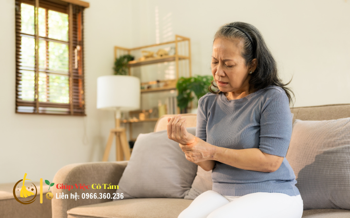Đảm bảo sức khỏe với hỗ trợ vệ sinh cho người bệnh.