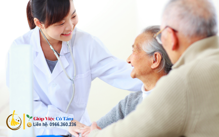 Kinh nghiệm vàng trong chăm sóc người bệnh cần theo dõi y tế.