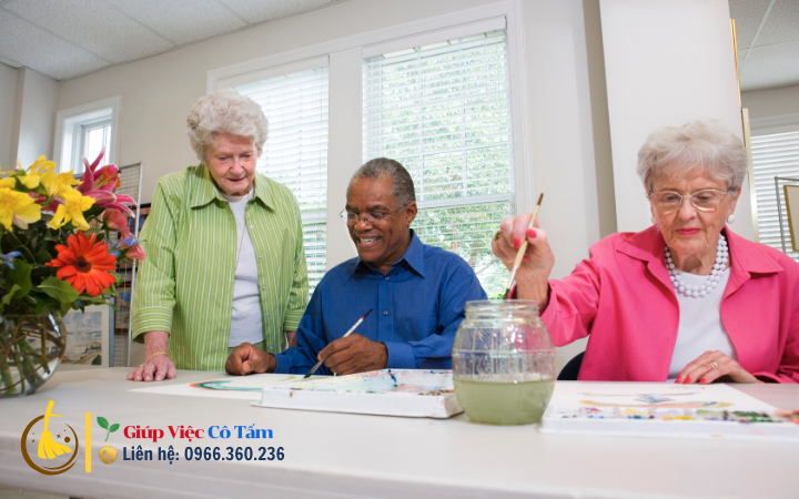 Giúp bệnh nhân phục hồi chức năng qua việc chăm sóc tận tâm