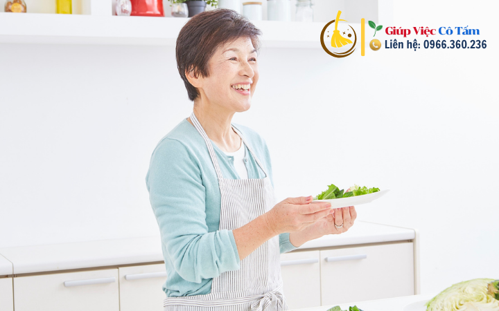 Tư vấn sức khỏe cho người bệnh cần ăn uống đặc biệt.