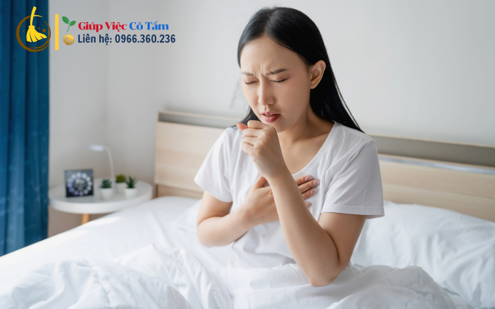 Đảm bảo sức khỏe qua chăm sóc người già bệnh nặng.