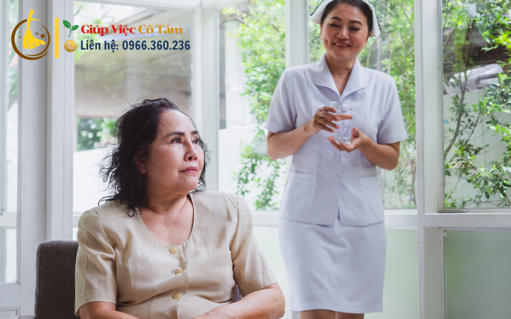 Chăm sóc ông bà cao tuổi cần thời gian và sự quan tâm.