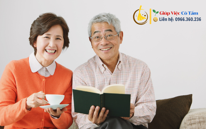 Hướng dẫn chăm sóc ông bà cao tuổi an toàn.