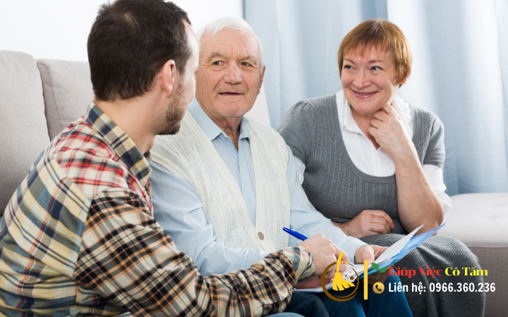 Đảm bảo sức khỏe với chăm sóc người già an toàn