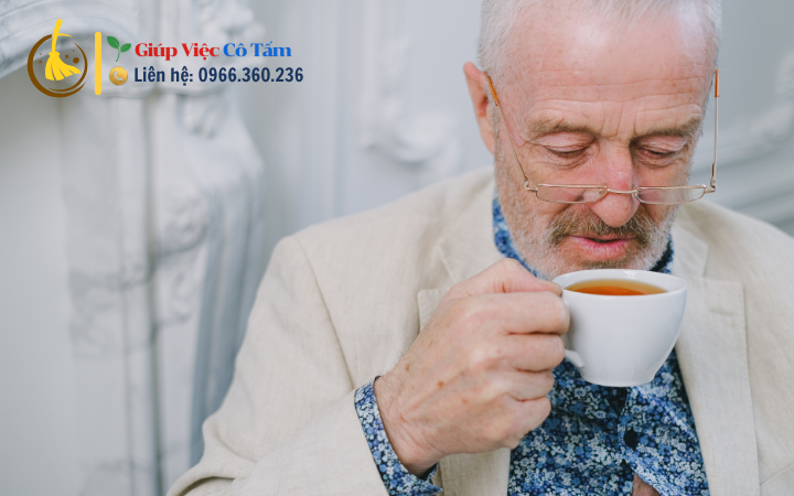 Chia sẻ chăm sóc tinh thần cho người già đầy ý nghĩa.