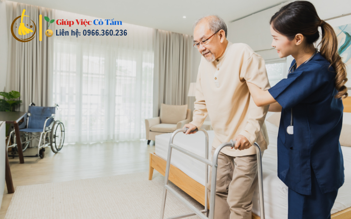 Phát triển mô hình chăm sóc người già tại Hà Nội mới.