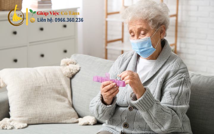 Chăm sóc người ốm tại gia đình cần tài liệu hữu ích