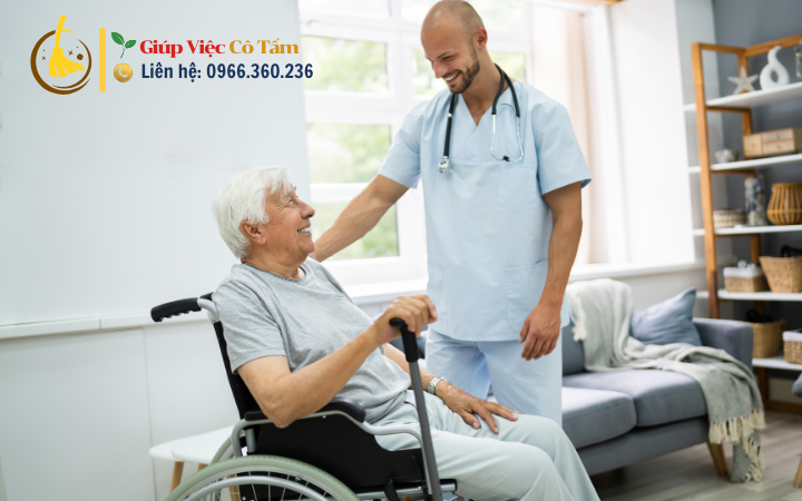 Chăm sóc người ốm tại gia đình giúp phục hồi nhanh chóng.