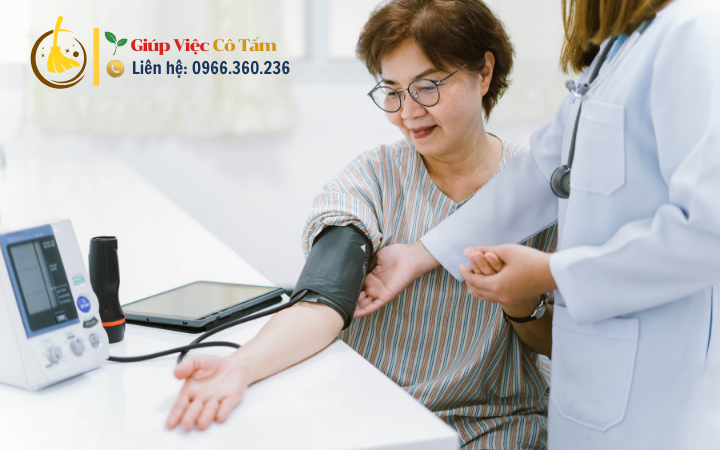 Những chú ý khi chăm sóc người bệnh huyết áp cao.