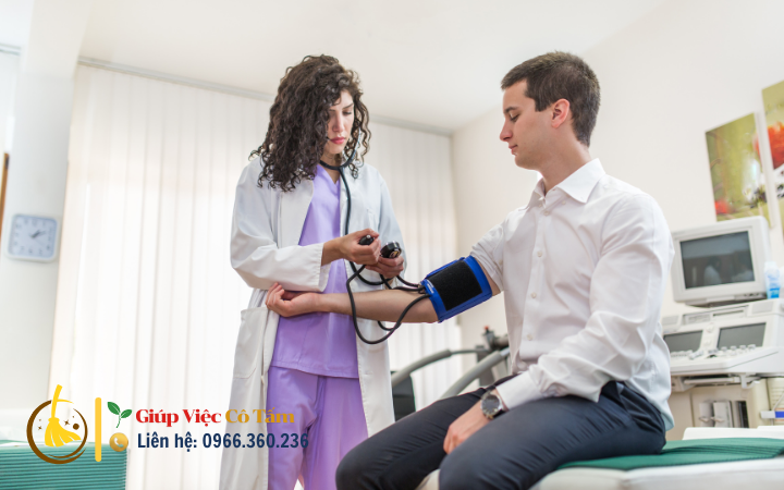 Những điều cần biết khi chăm sóc người bệnh huyết áp cao.