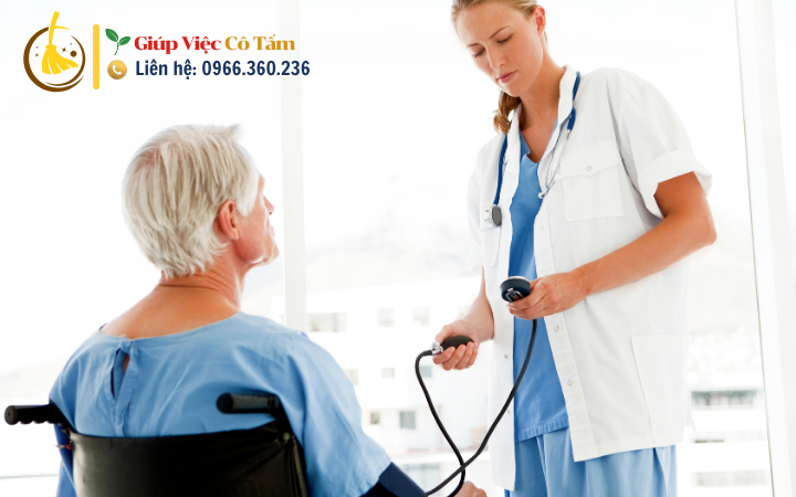 Chế độ chăm sóc người bệnh huyết áp cao cần áp dụng.