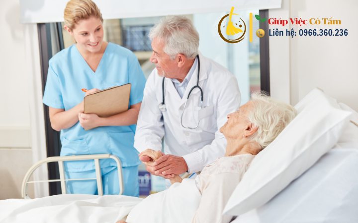 Tìm hiểu cách chăm sóc người già liệt giường tốt nhất.