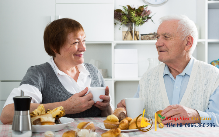 Hướng dẫn chăm sóc người già bị thiếu máu an toàn.