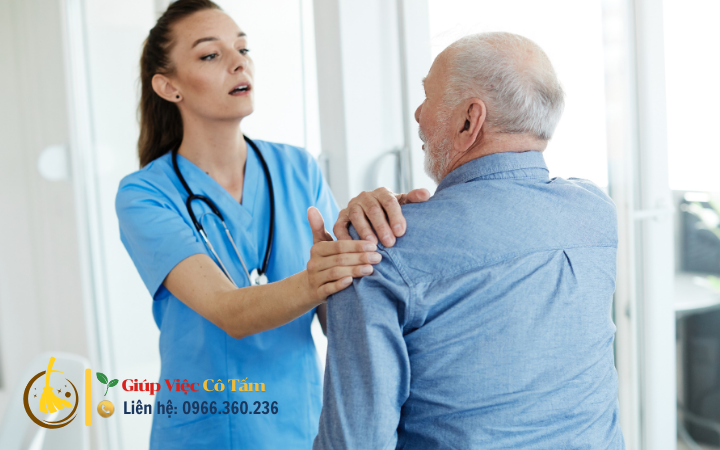 Bí quyết lựa chọn điều dưỡng chăm sóc người già hiệu quả.