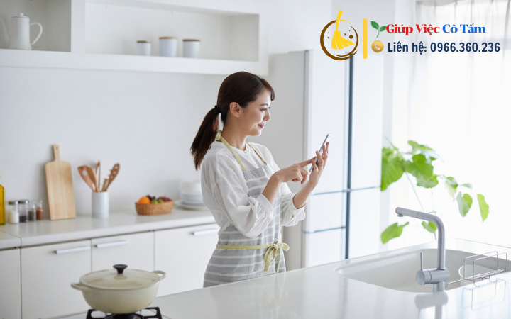 Khéo léo tự nấu bữa ăn ngon từ thực phẩm tươi sống.