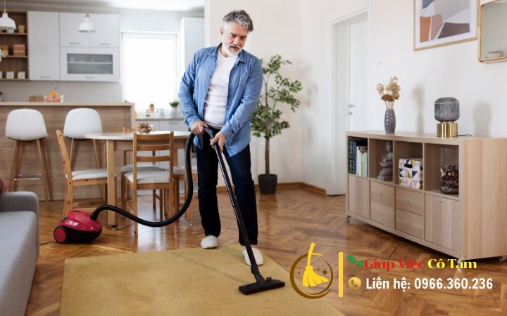 Lên danh sách việc cần làm khi dọn nhà cuối tuần.