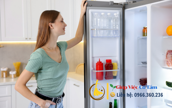 Giải quyết hiệu quả cách khử mùi tủ lạnh cho gia đình