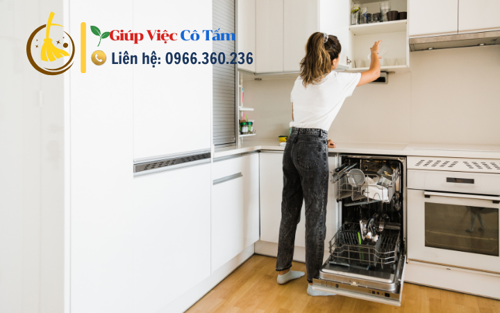 Dọn bếp sau khi nấu để không gian sống thêm sạch sẽ.