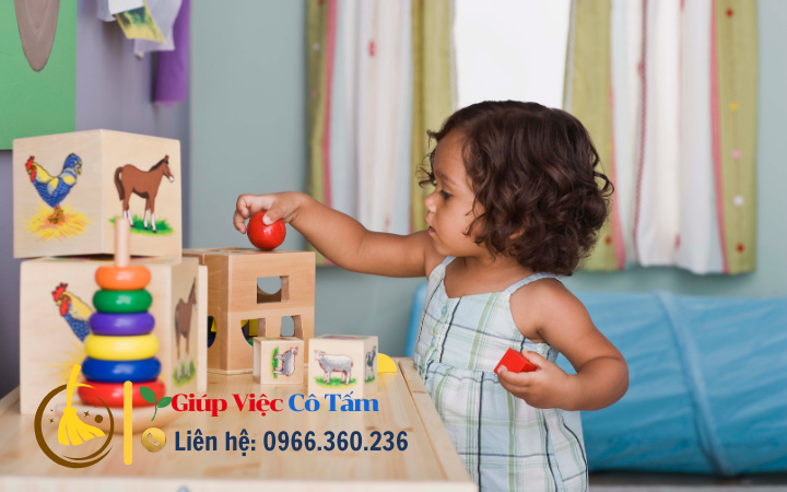 Sắp xếp đồ chơi trẻ em và tạo cảm hứng học hỏi.