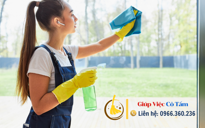 Nâng niu không gian với bí quyết lau kính không vết