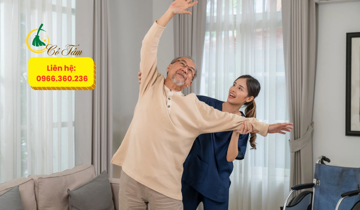 Hỏi đáp về thuê người trông người già hiện nay